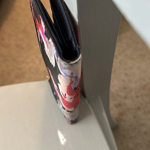 Kate Spade Wallet - Picture 5 of 7